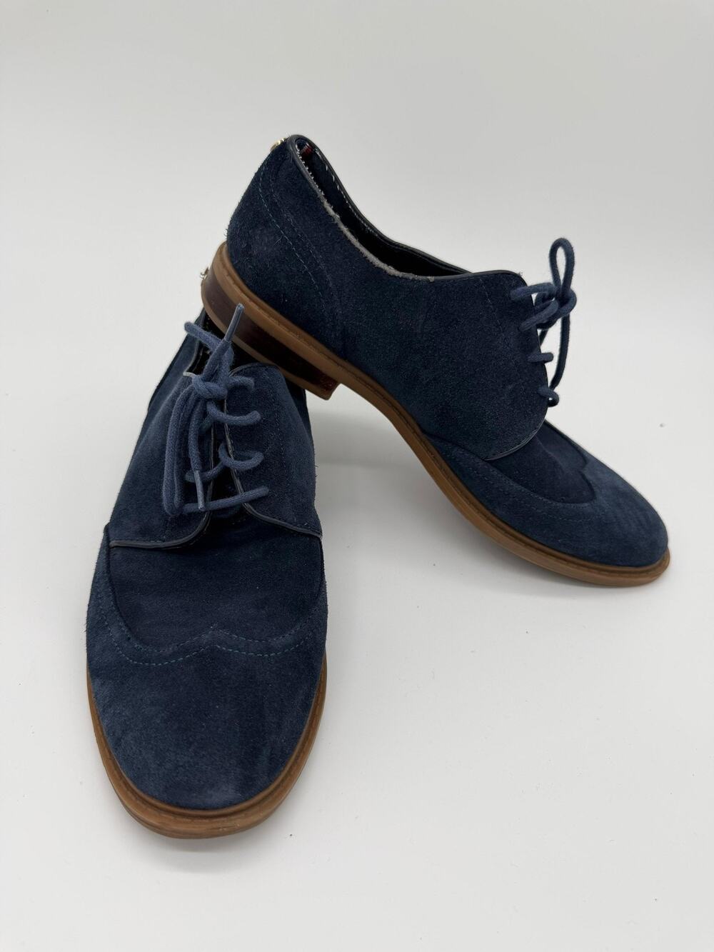 Tommy Hilfiger Shoes Womens Size 8.5M Blue Suede Wingtip Oxford Flats Lace Up